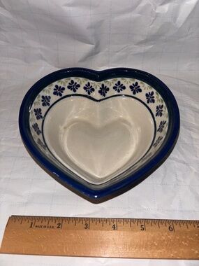 Polish pottery heart bowl